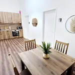 Cozy Rooms 15 Minutes Form Vienna Airport
