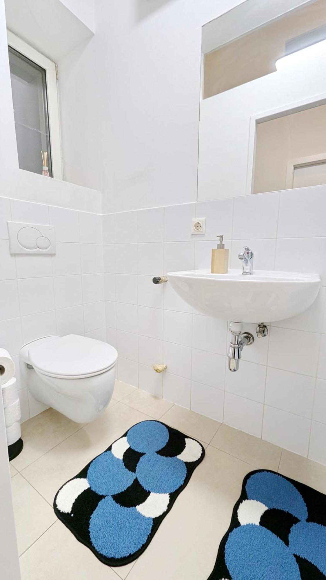 Privatunterkunft Cozy 15 Minutes Form Airport *